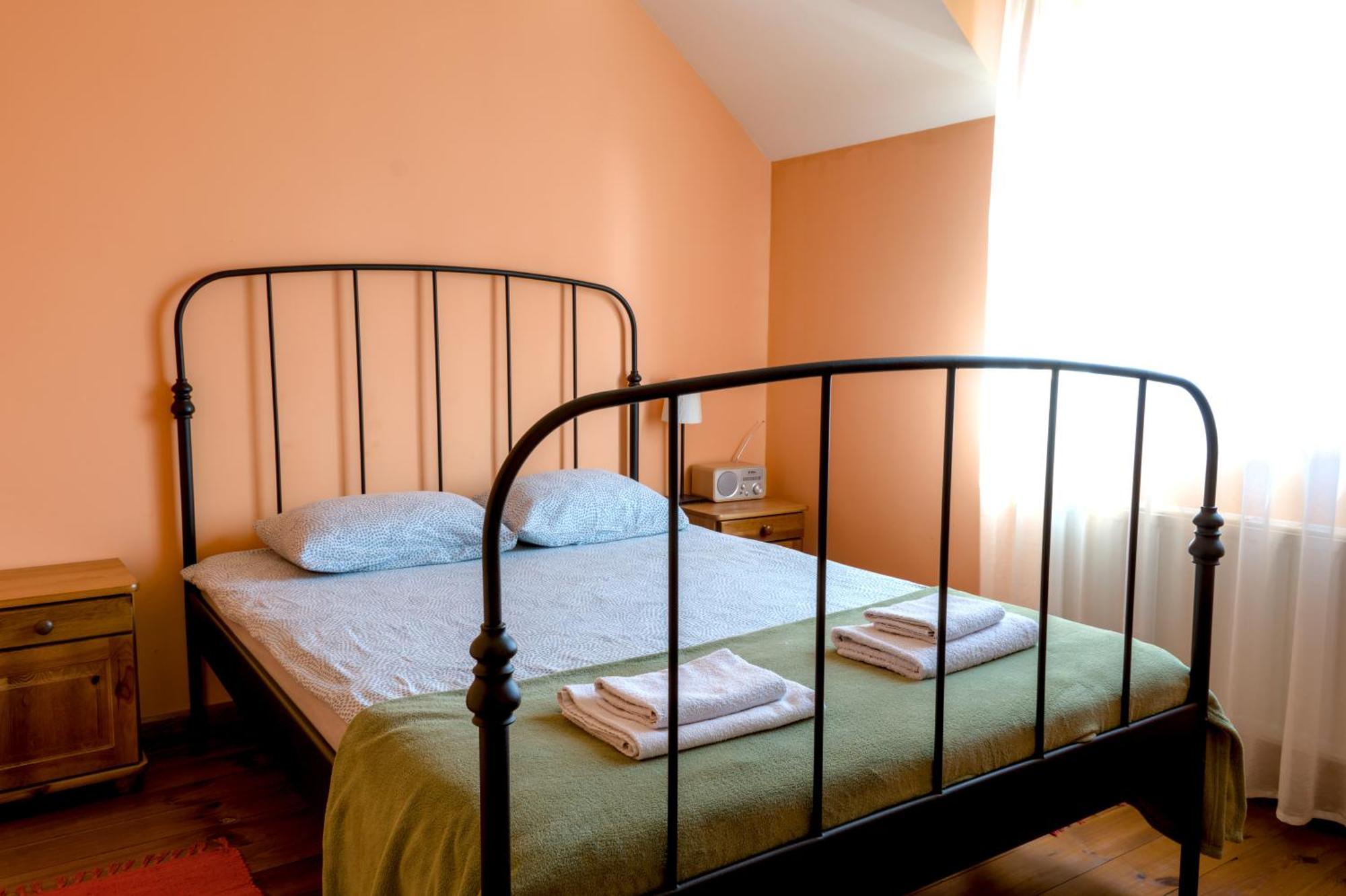 Bed and Breakfast Gosciniec Kocmierzow Сандомир Екстер'єр фото